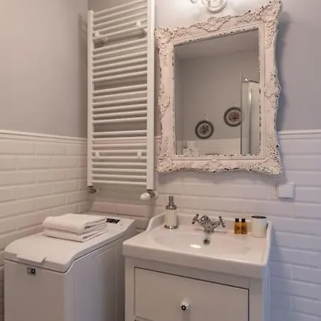 Apartament O Wysokim Standardzie W Centrum Miasta * Краков